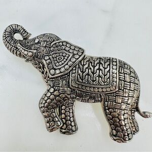 Vintage Elephant Brooch Pin Silver Tone Intricate Unisex Lucky 80s Trunk Up Boho